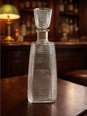 Vintage Ribbed Glass Decanter w/ Stopper | Mid Century Barware Clear